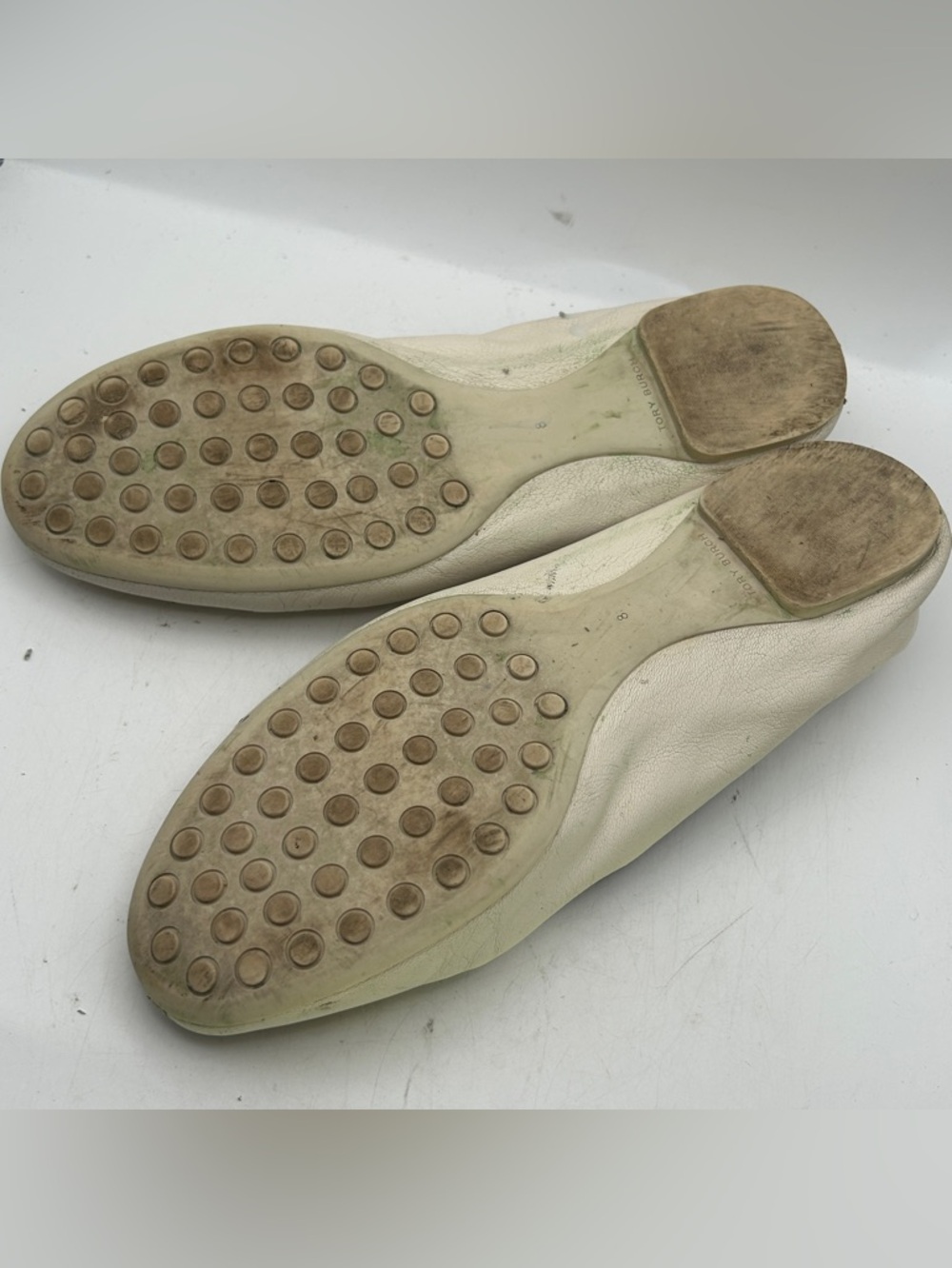 Tory Burch Reva Ballet Flats off white Leather Logo womans 8 gold silver shoes - Picture 7 of 11